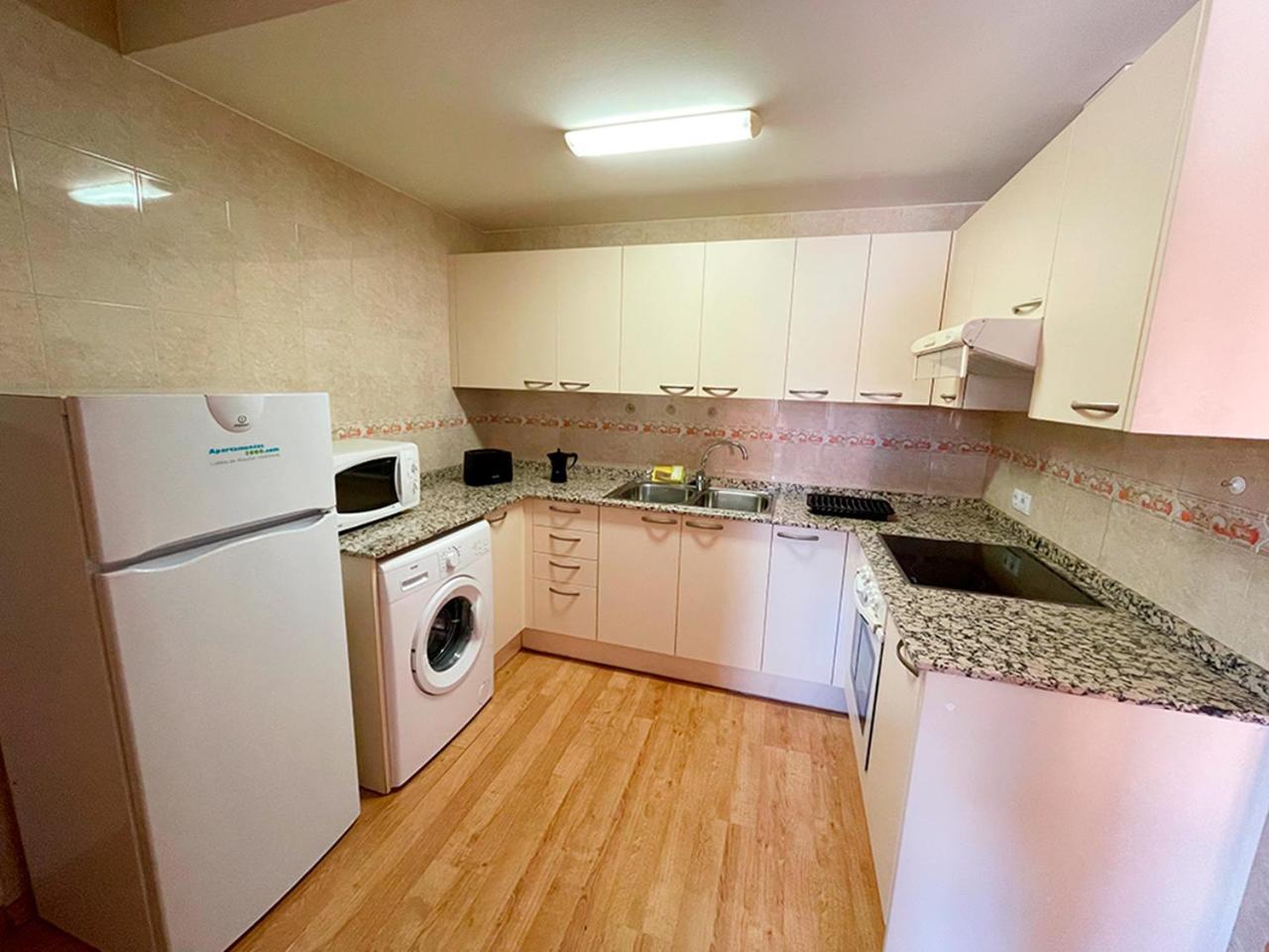 Apartamentos Pantebre 3000 Pas De La Casa Kültér fotó